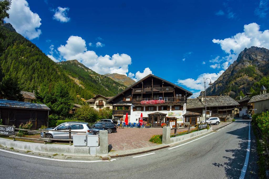Hotel Gran Baita Gressoney-Saint-Jean Bagian luar foto